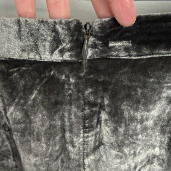 Madewell Velvet Ruffled Edge Silk Skirt Black Size 2 Flirty Super Soft Velour - Picture 7 of 11